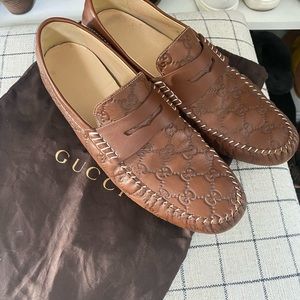 Gucci shoes